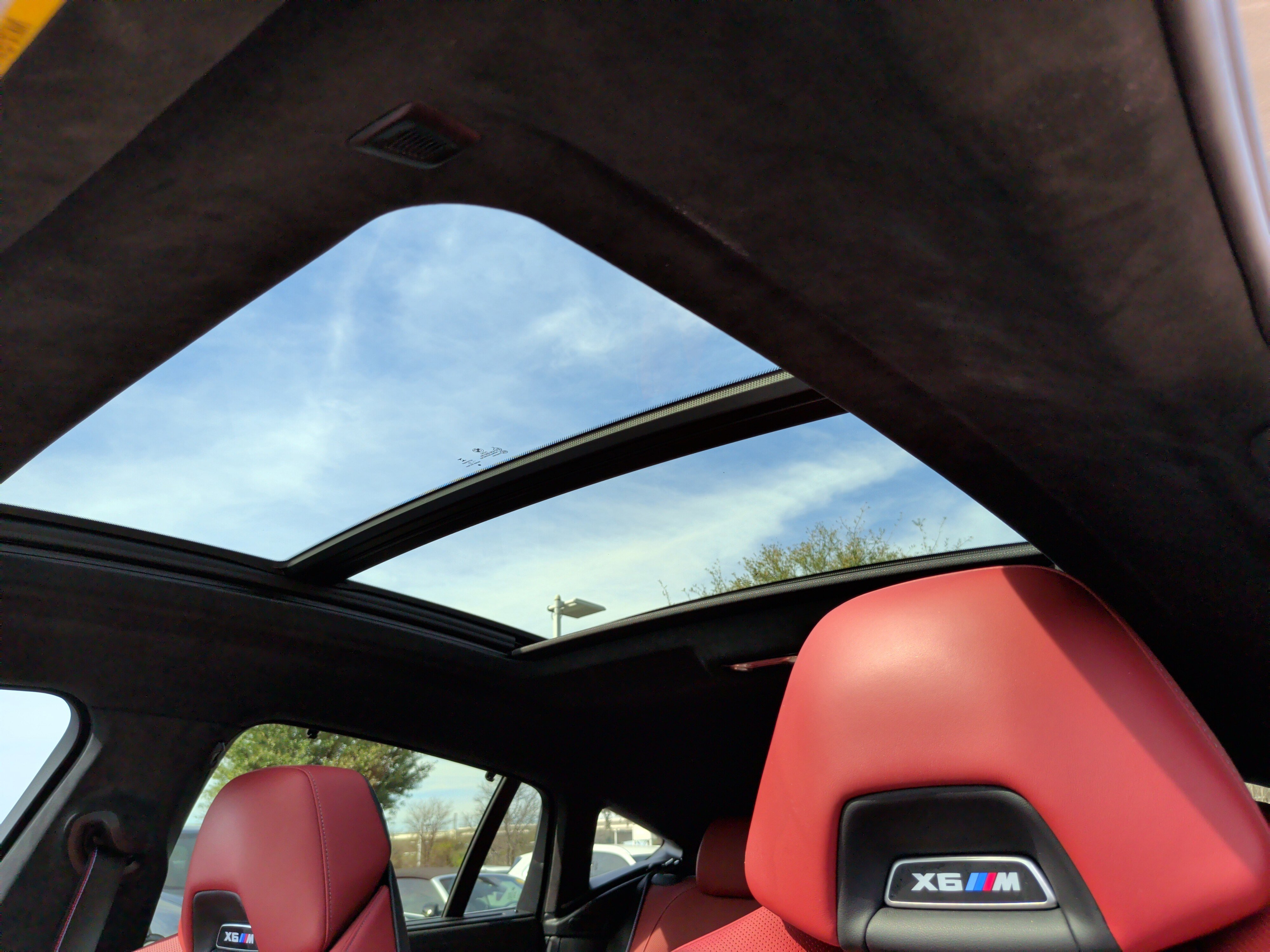 Used 2022 BMW X6 M Competition w/ Competition Package image 32