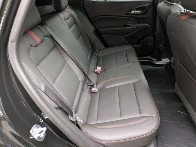 New 2026 Chevrolet Trax RS w/ Sunroof Package FWD image 28