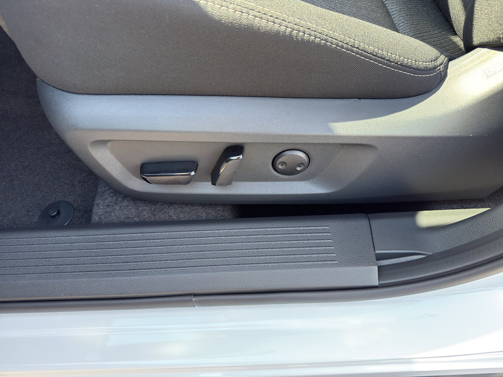 New 2026 Nissan Rogue SV image 15