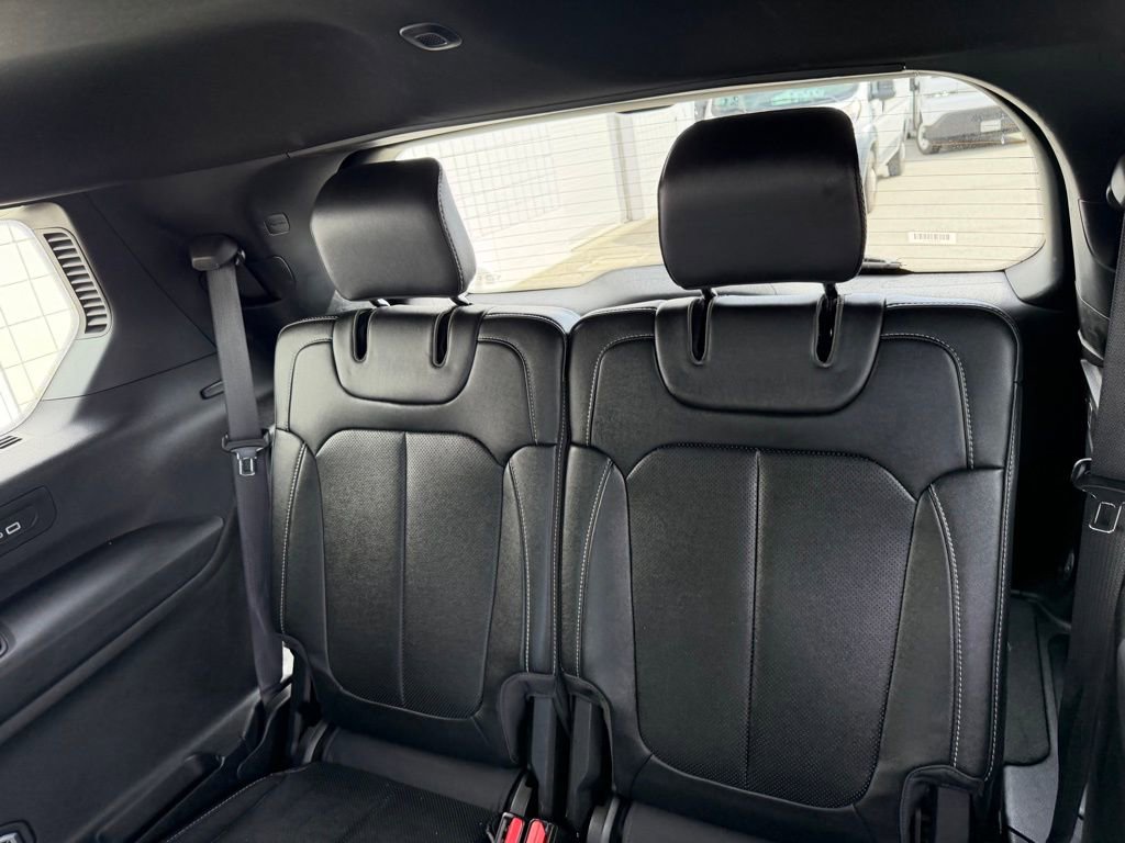 Used 2024 Jeep Grand Cherokee L Limited w/ Luxury Tech Group II image 19