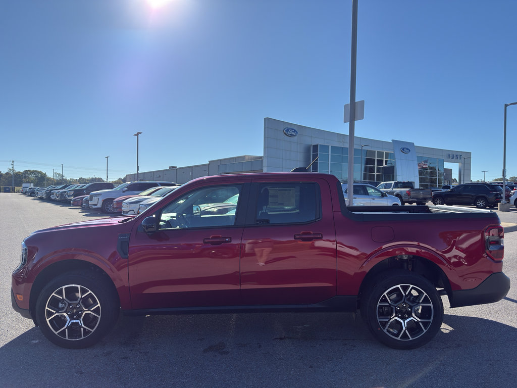 New 2025 Ford Maverick Lariat w/ 4K Tow Package image 8