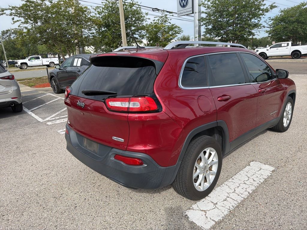 Used 2015 Jeep Cherokee Latitude FWD image 16