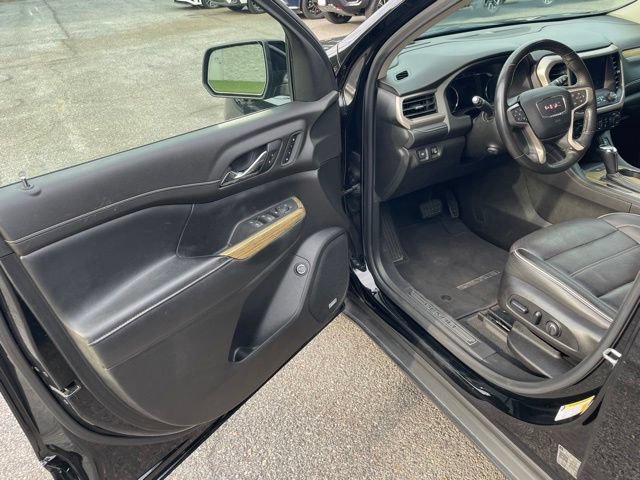 Used 2019 GMC Acadia Denali w/ Technology Package AWD/4WD image 11