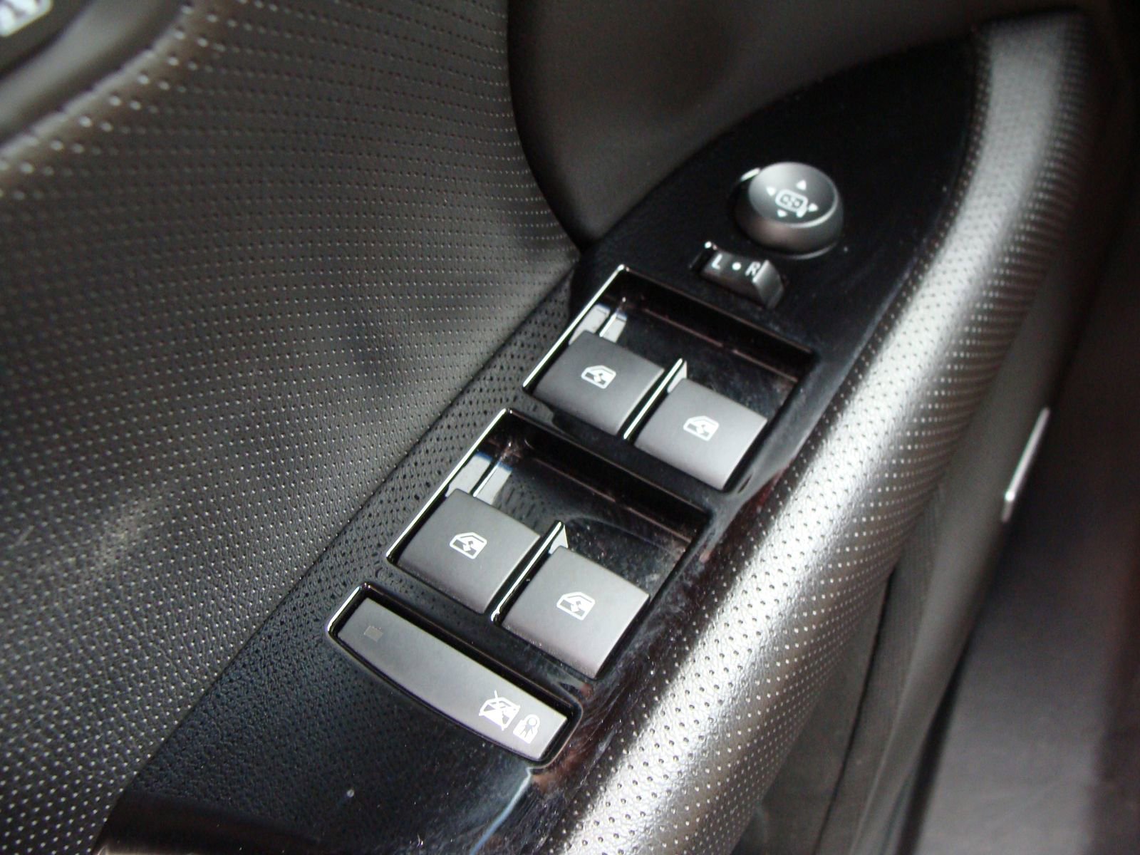 Used 2014 Cadillac XTS Premium image 26