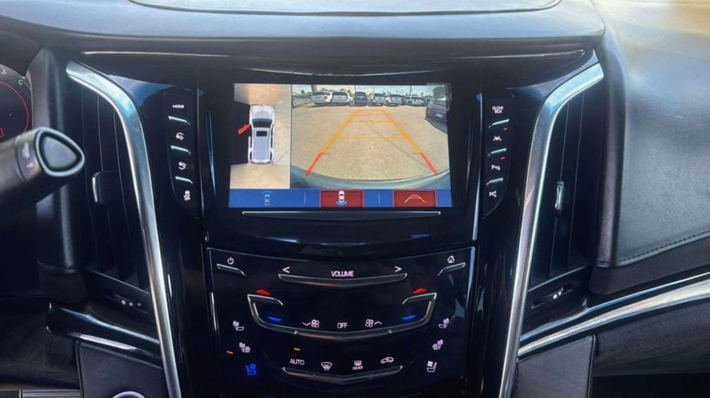Used 2018 Cadillac Escalade ESV Platinum image 15