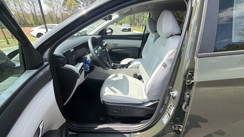 New 2026 Hyundai Tucson SEL image 9