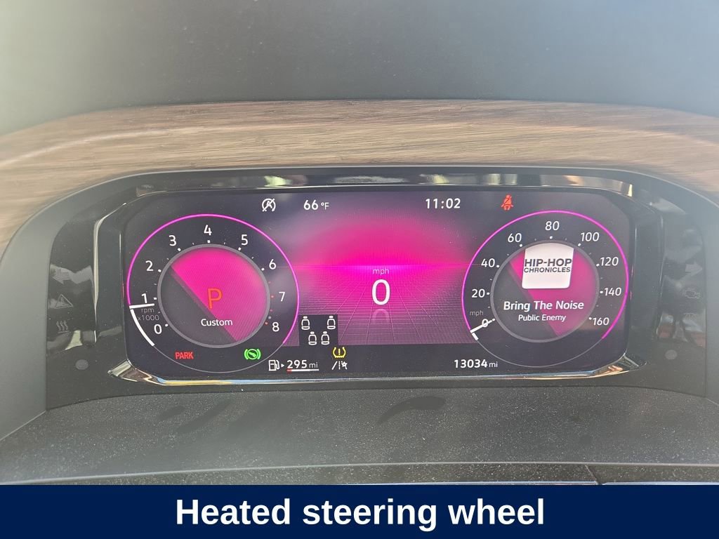 Used 2025 Volkswagen Atlas SEL Premium R-Line image 19