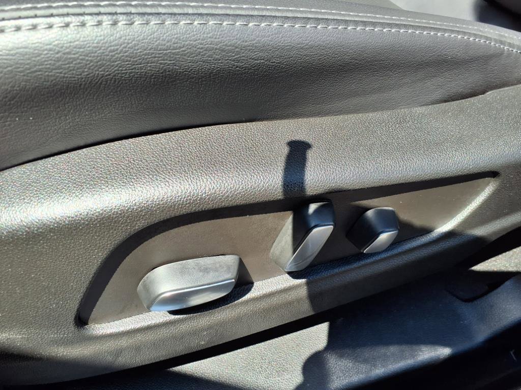 Certified 2023 Cadillac XT5 Premium Luxury image 24