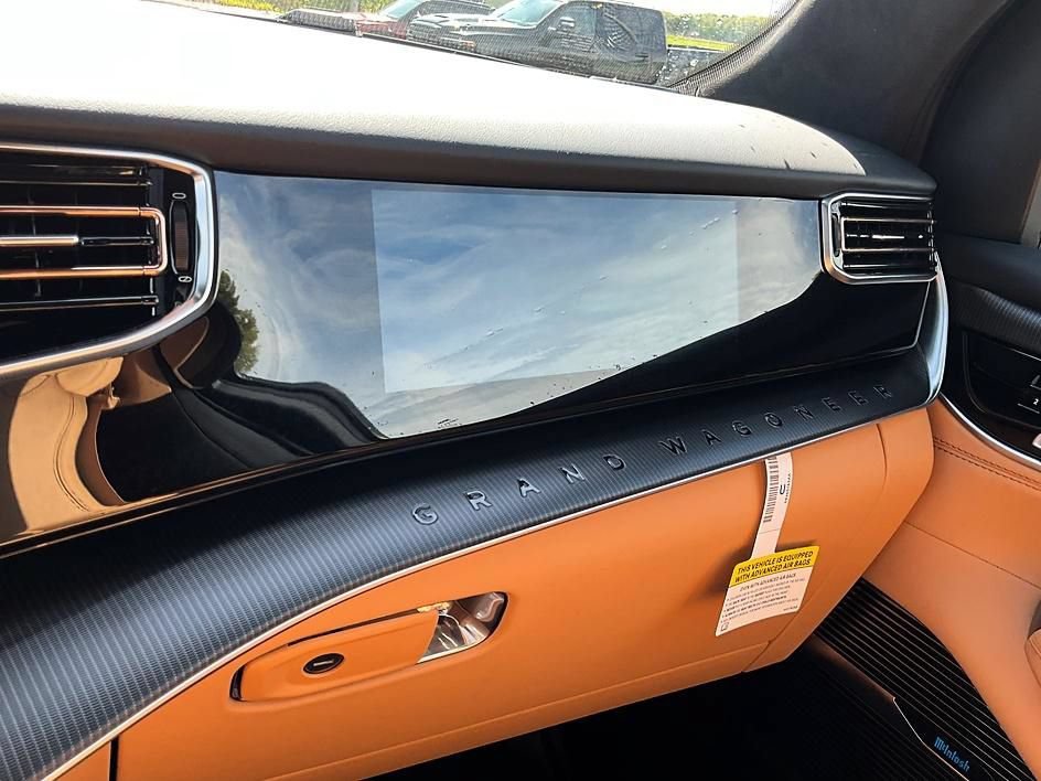 New 2026 Jeep Grand Wagoneer L Summit AWD/4WD image 36