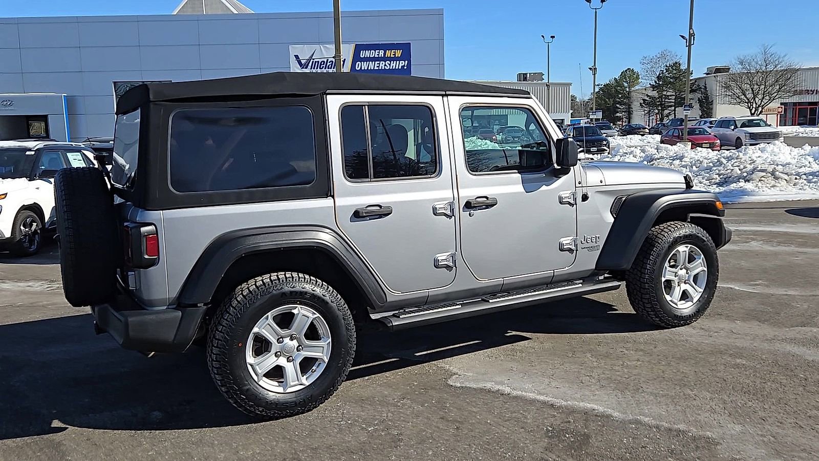 Used 2019 Jeep Wrangler Unlimited Sport S image 8