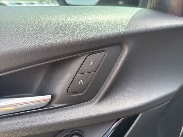 Used 2025 Chevrolet Equinox LT w/ Convenience Package II FWD image 11