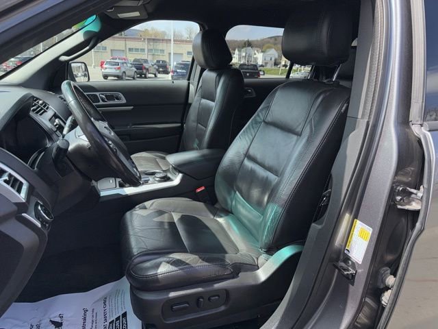 Used 2014 Ford Explorer XLT w/ Equipment Group 202A image 10