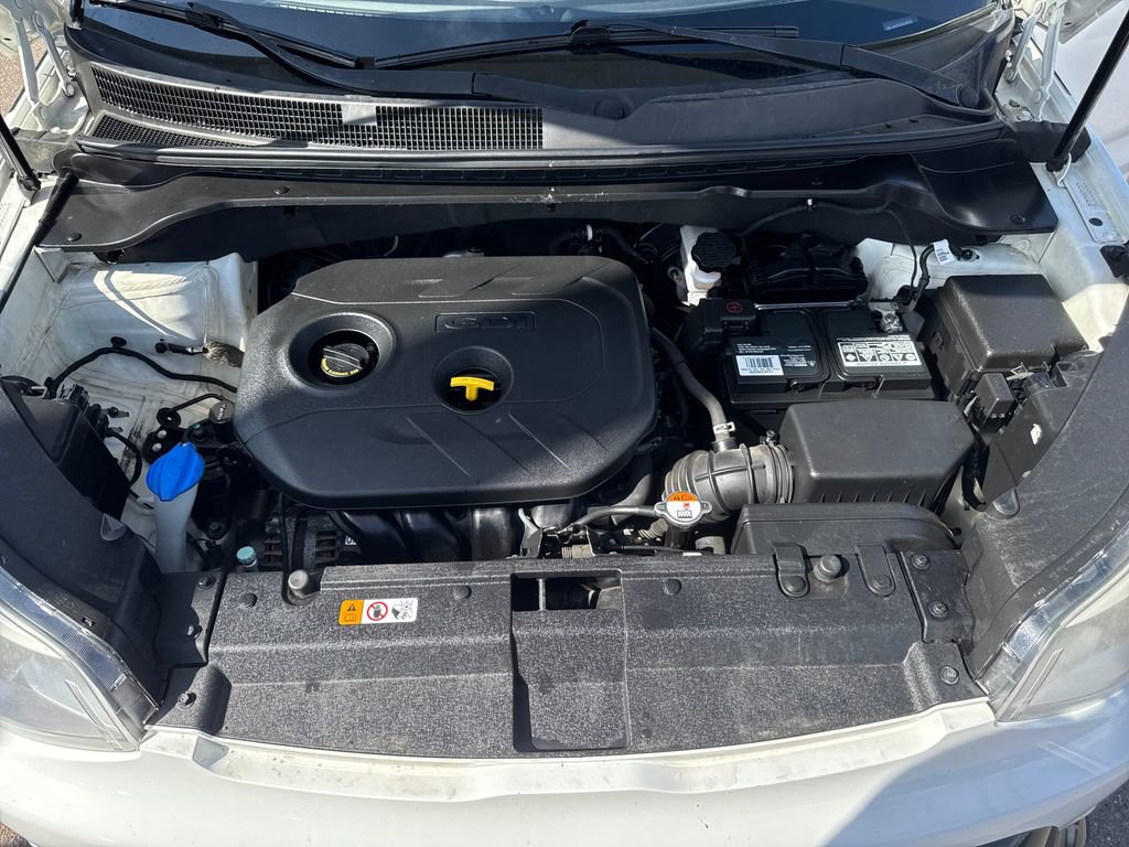 Used 2016 Kia Soul + FWD image 22