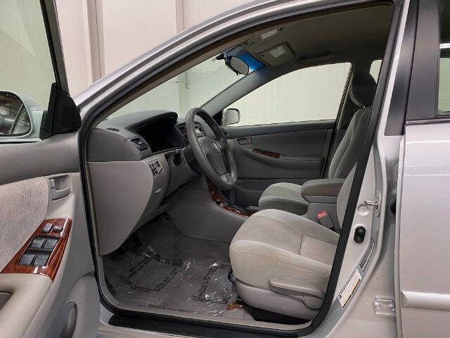 Used 2007 Toyota Corolla LE FWD image 10