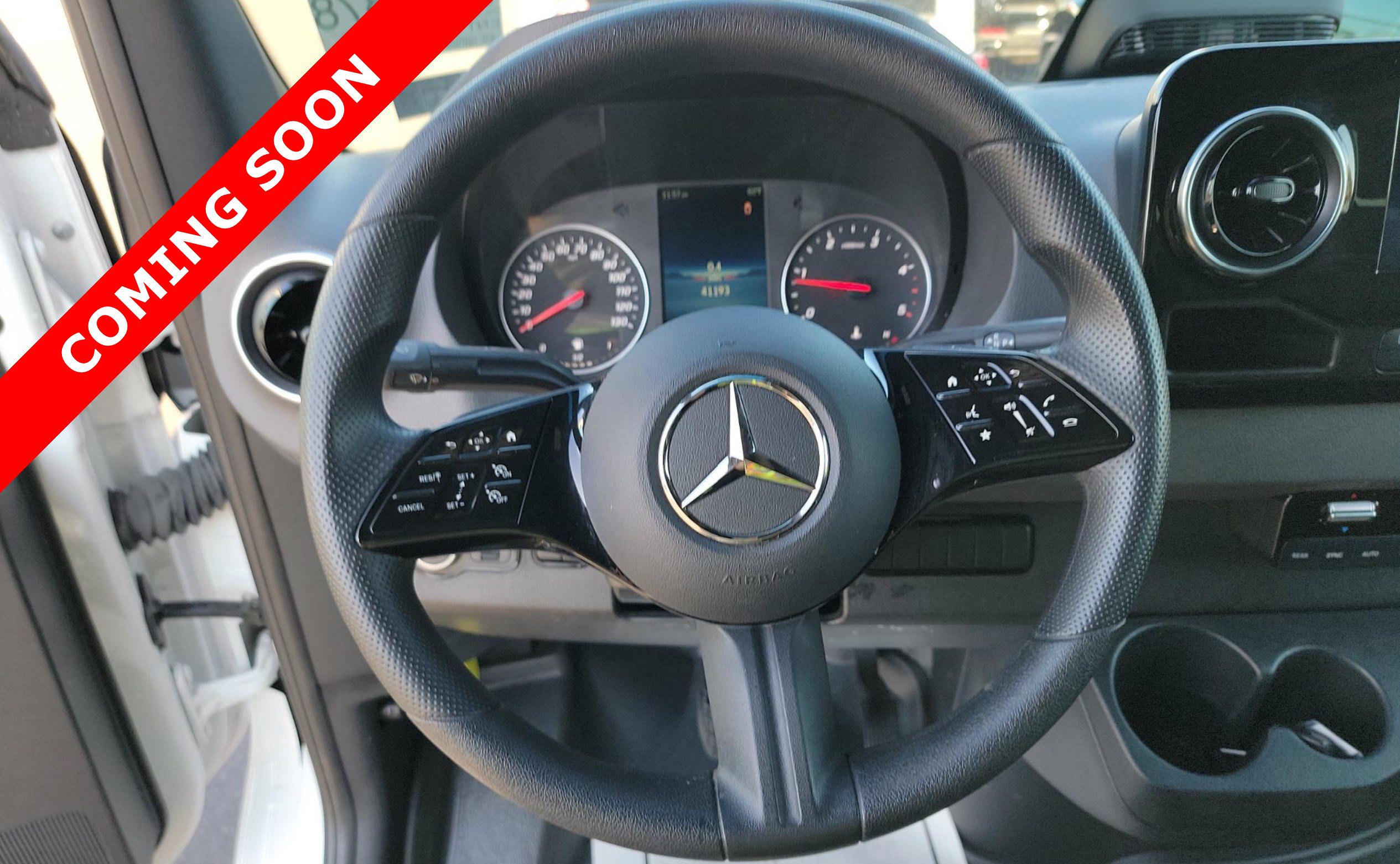 Used 2025 Mercedes-Benz Sprinter 2500 image 6