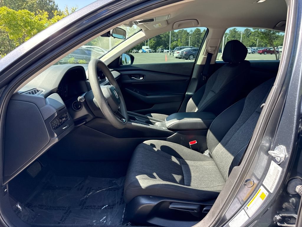 Used 2023 Honda Accord LX image 12