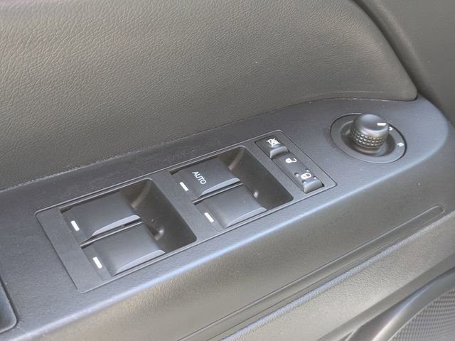 Used 2016 Jeep Compass Sport w/ Power Value Group image 10