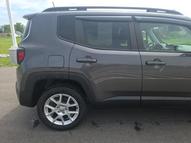 Used 2021 Jeep Renegade Latitude w/ Convenience Group AWD/4WD image 7