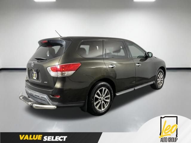 Used 2015 Nissan Pathfinder S AWD/4WD image 6
