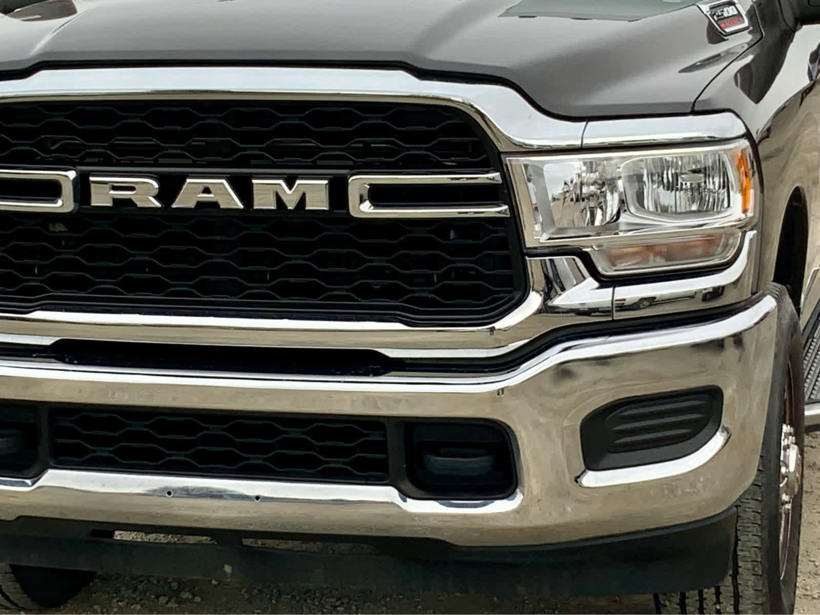 Used 2024 RAM 2500 Tradesman w/ Chrome Appearance Group image 14