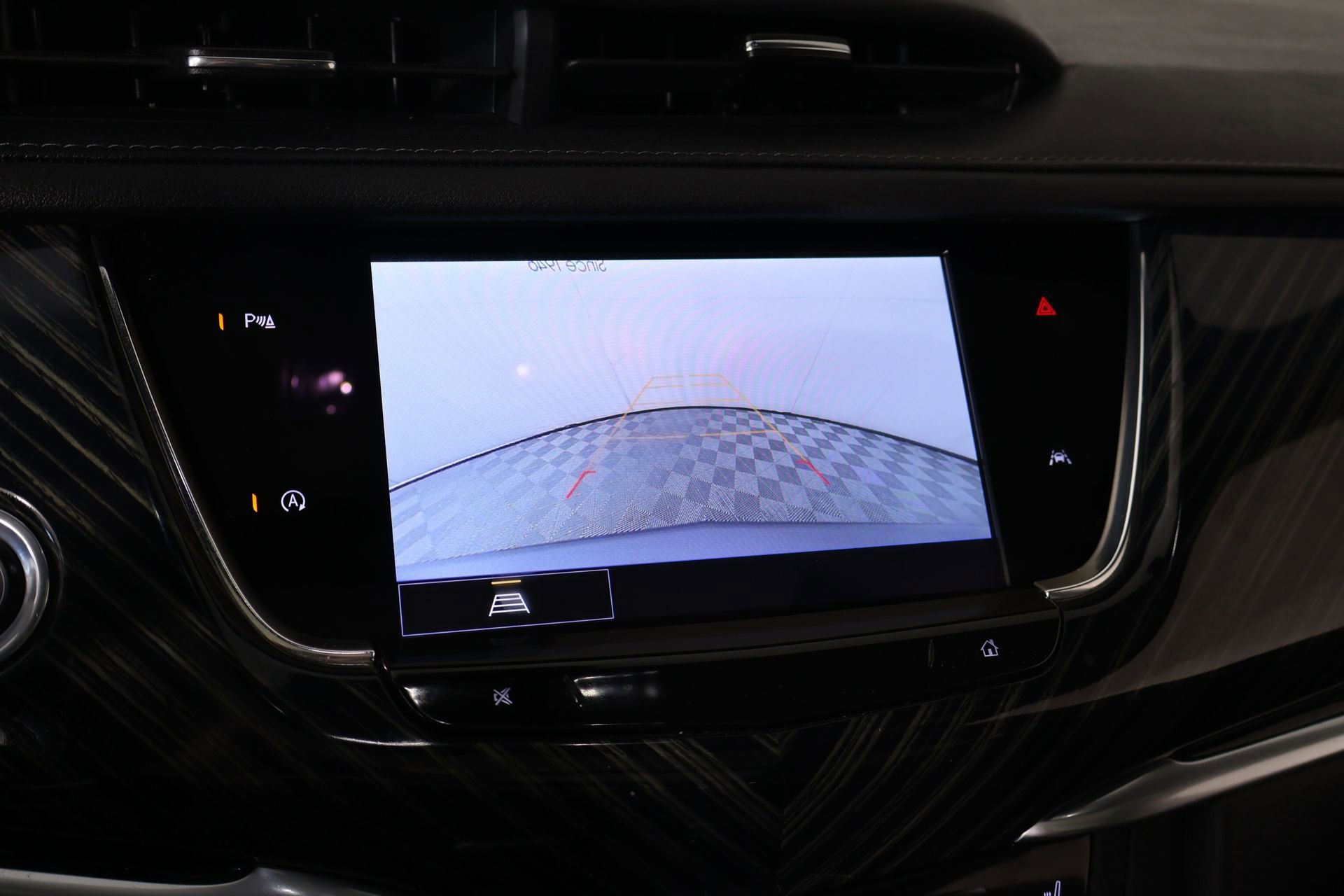 Used 2024 Cadillac XT6 Premium Luxury image 6