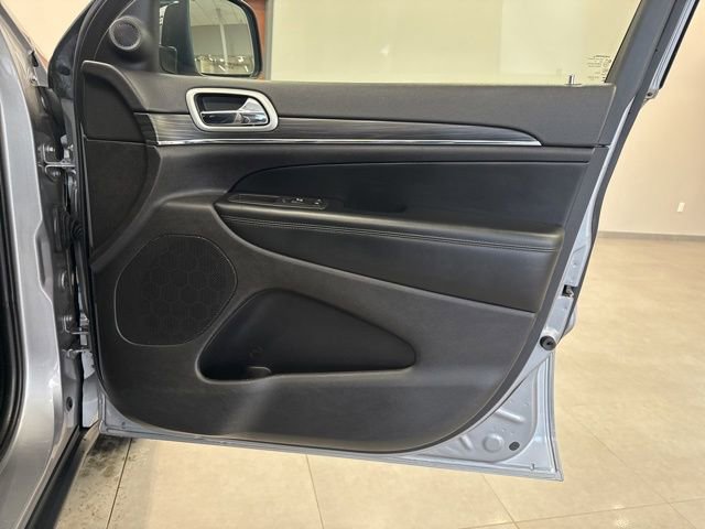 Used 2021 Jeep Grand Cherokee Limited image 54