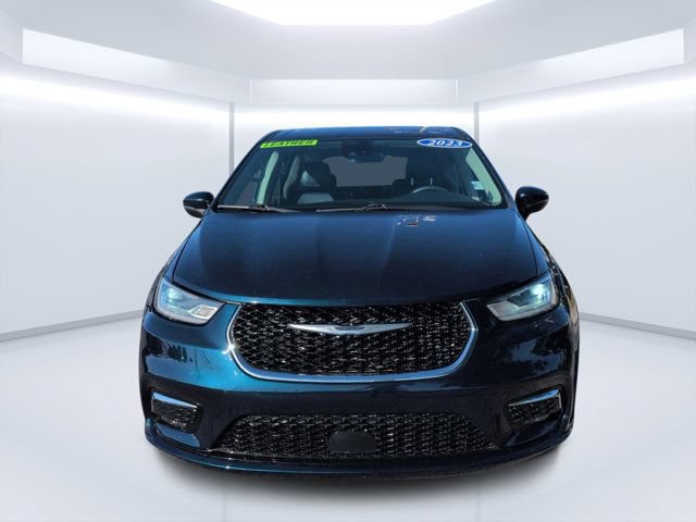 Used 2023 Chrysler Pacifica Touring-L FWD image 8