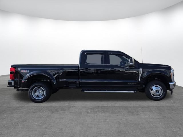 Used 2023 Ford F350 Lariat w/ FX4 Off-Road Package AWD/4WD video 3