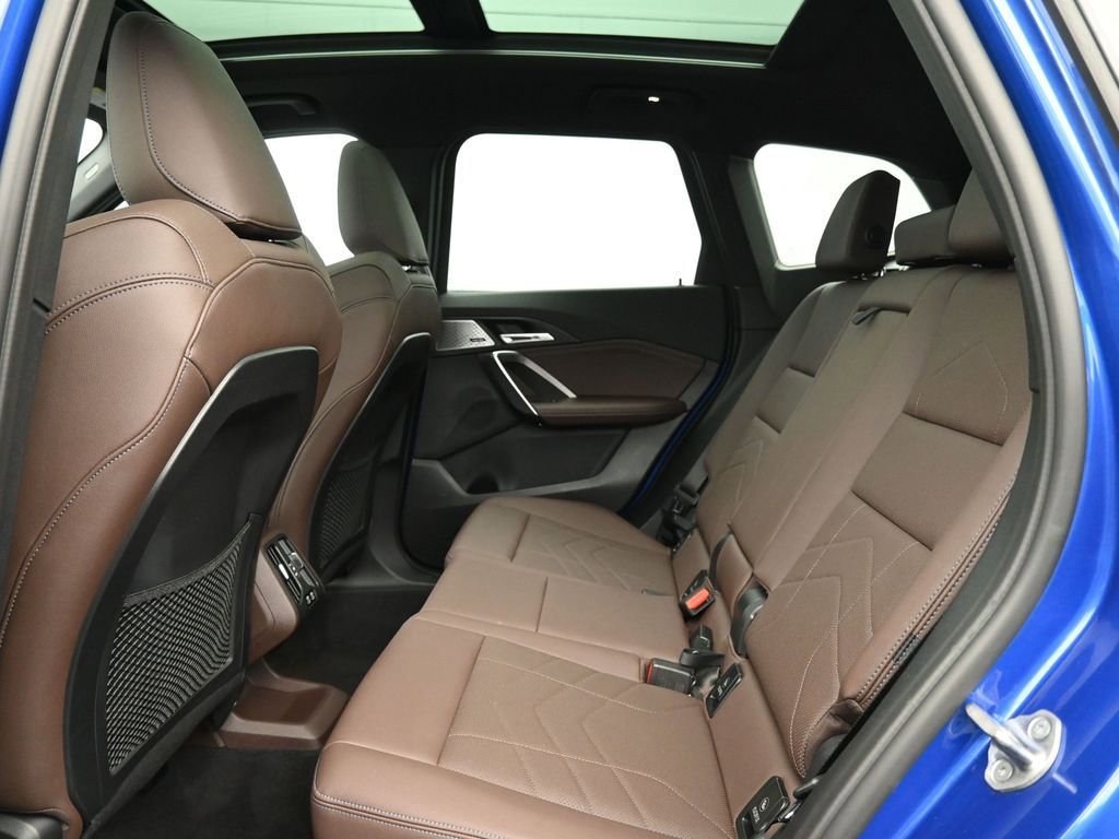 Used 2023 BMW X1 xDrive28i w/ Premium Package AWD/4WD image 21