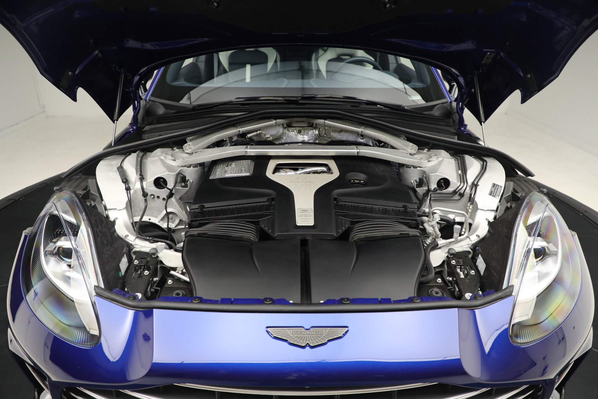 Used 2024 Aston Martin DBX 707 image 42