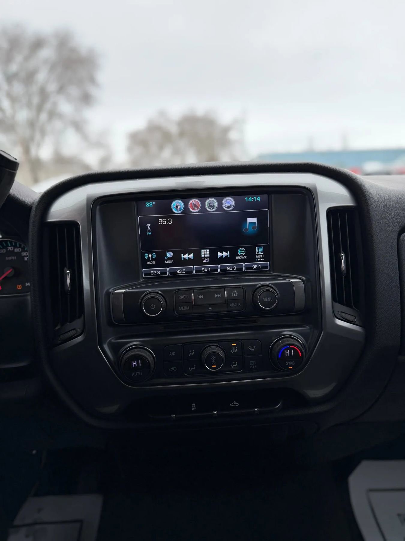 Used 2017 Chevrolet Silverado 1500 LT w/ All Star Edition image 12