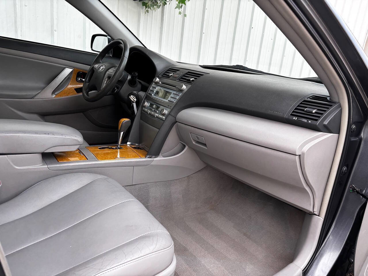 Used 2007 Toyota Camry XLE FWD image 14