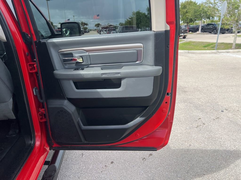 Used 2020 RAM 1500 Classic SLT image 37