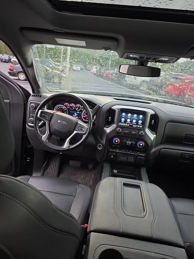 Used 2022 Chevrolet Silverado 1500 LT Trail Boss w/ LT Trail Boss Premium Package AWD/4WD image 7