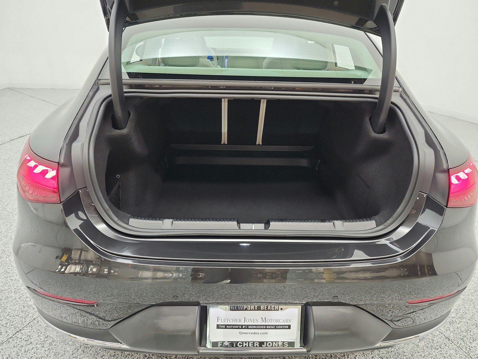 Certified 2023 Mercedes-Benz EQE 500 4MATIC Sedan image 21