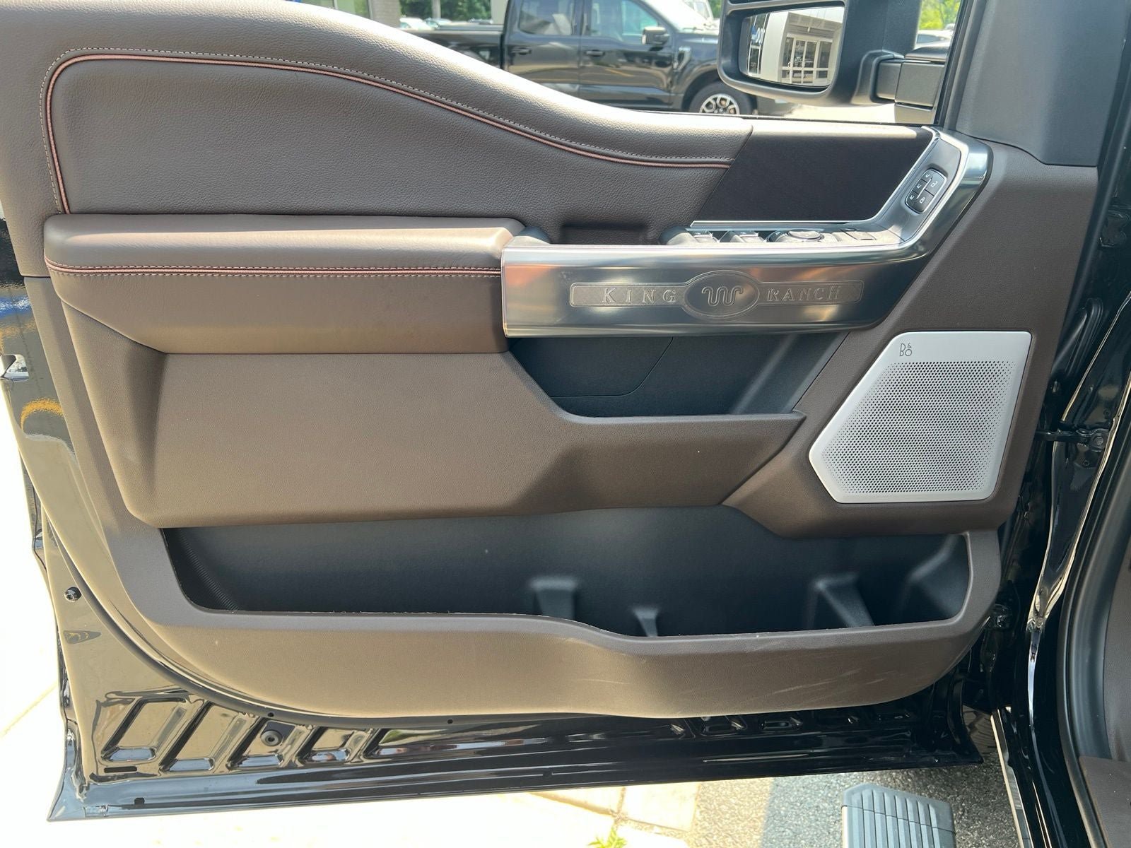 New 2026 Ford F350 King Ranch w/ Chrome Package AWD/4WD image 18