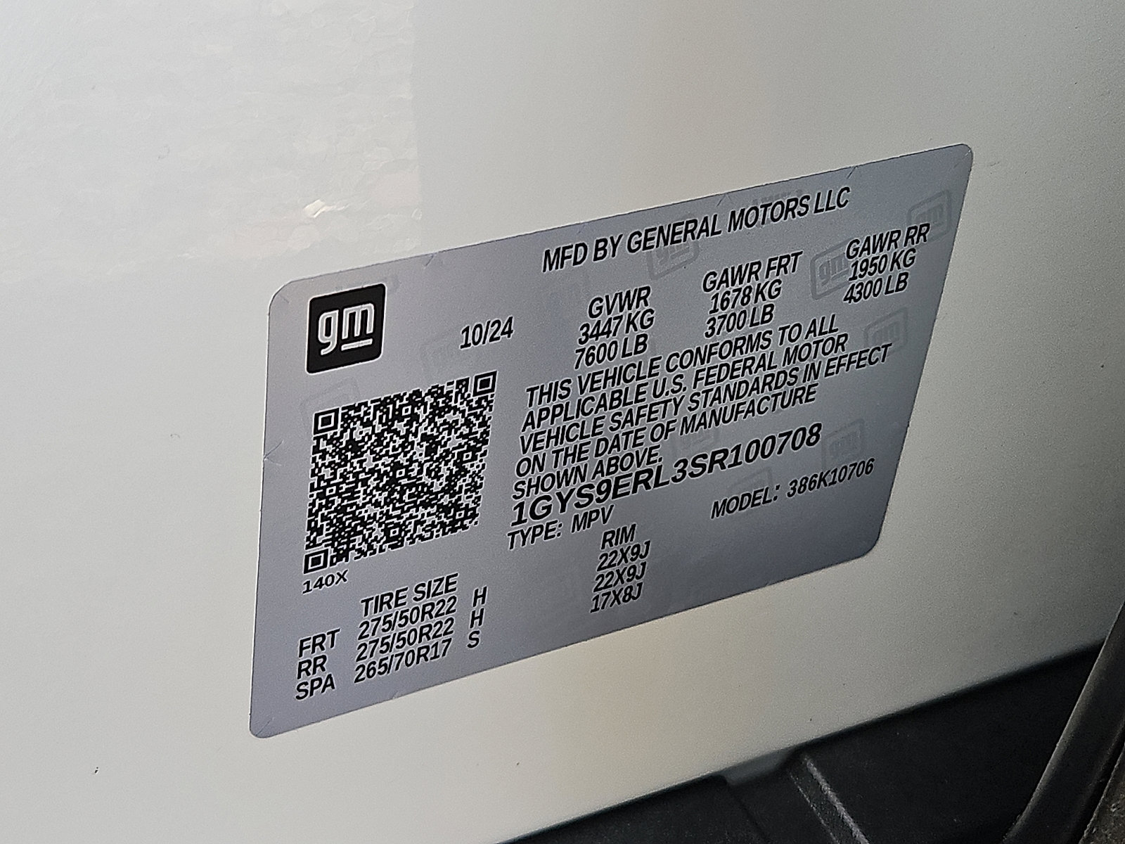 Certified 2025 Cadillac Escalade Sport w/ LPO, ONYX Package image 15