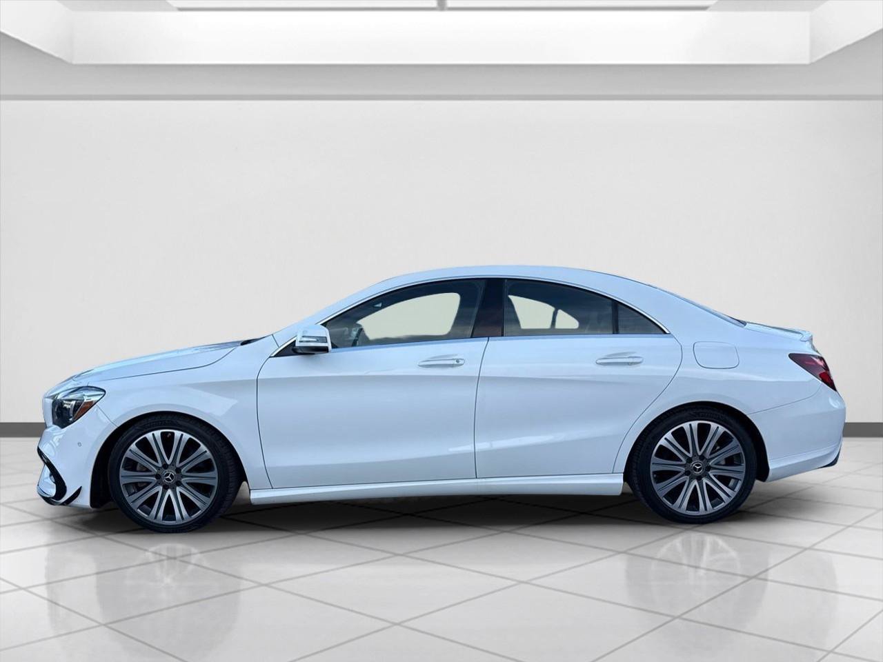 Used 2019 Mercedes-Benz CLA 250 4MATIC image 3