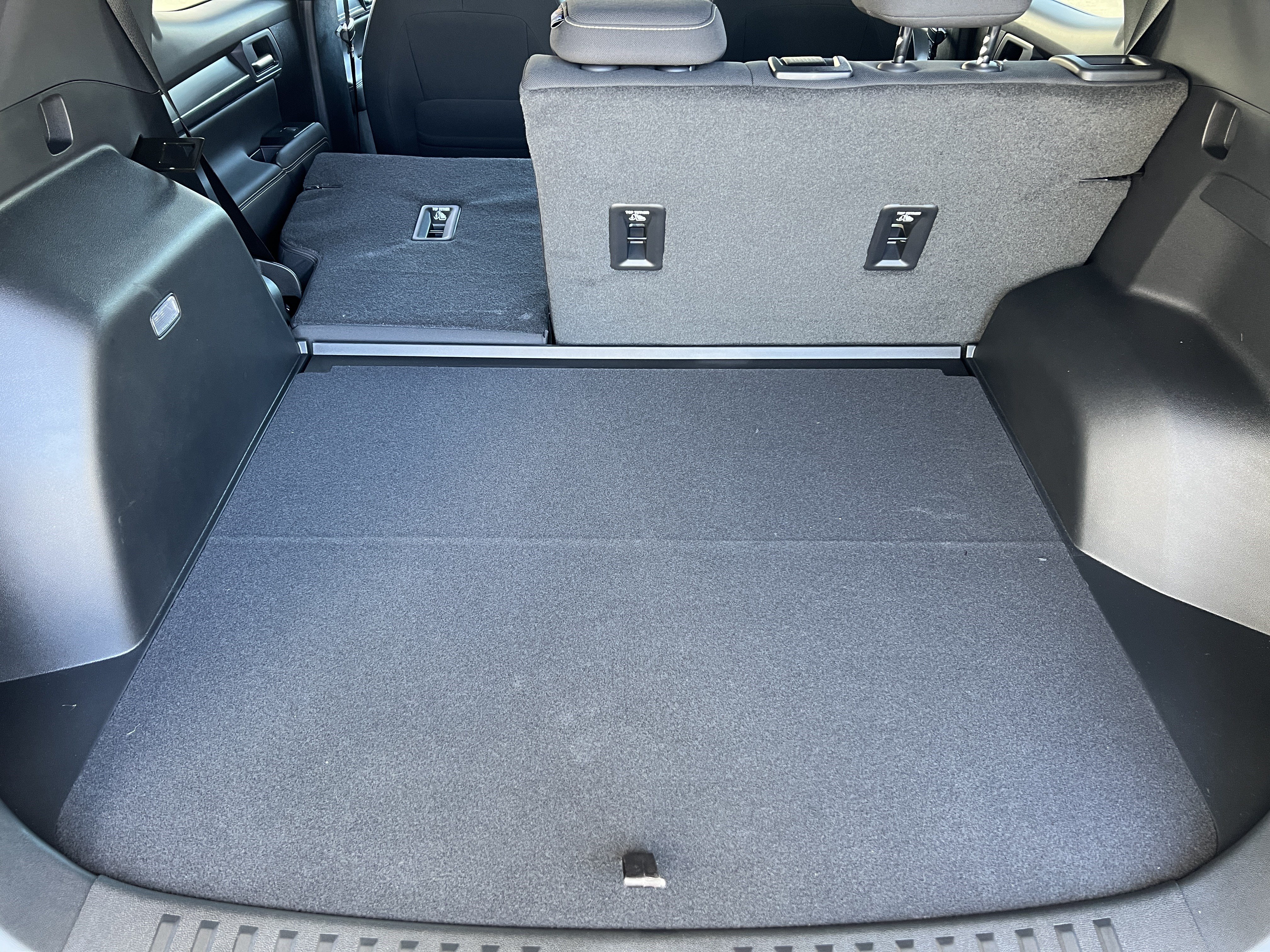 New 2027 GMC Terrain Elevation w/ Technology Package II AWD/4WD image 20