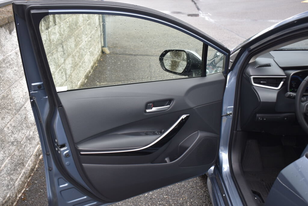 Certified 2026 Toyota Corolla XLE FWD image 17
