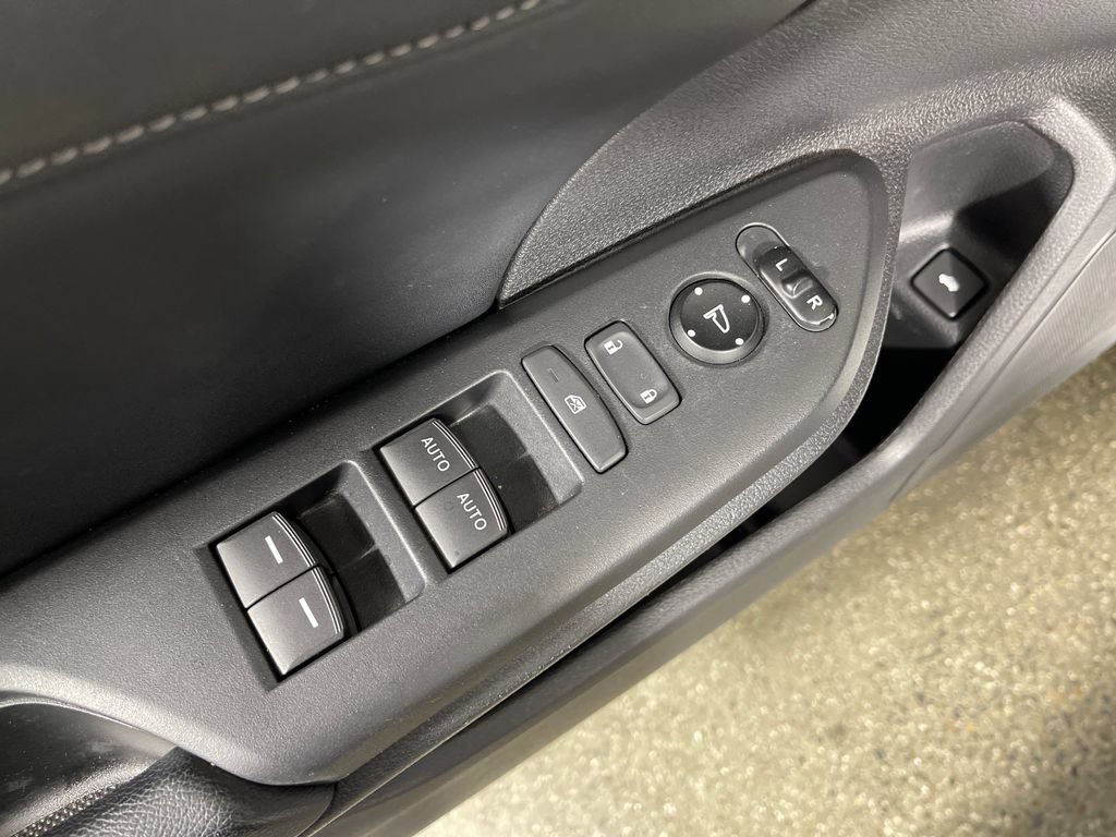 Used 2020 Honda Insight Touring image 18