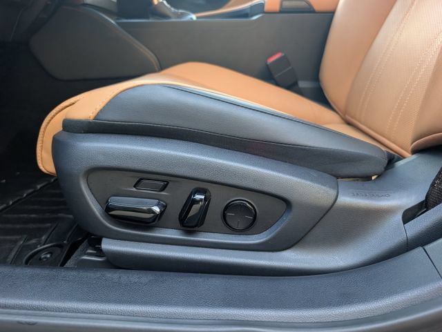 Used 2025 Lexus ES 300h w/ Technology Package FWD image 20