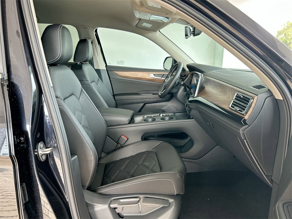 New 2026 Volkswagen Atlas SE image 35