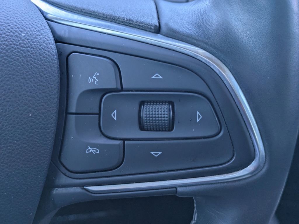 Used 2023 Buick Envision Preferred image 28