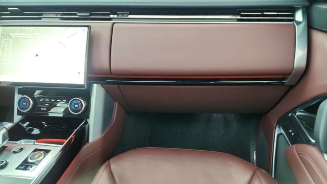 Used 2023 Land Rover Range Rover SE image 35