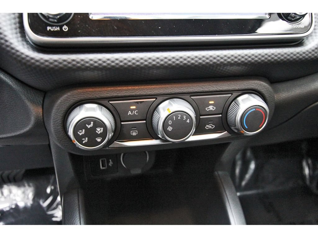 Certified 2025 Nissan Kicks Play S FWD image 25
