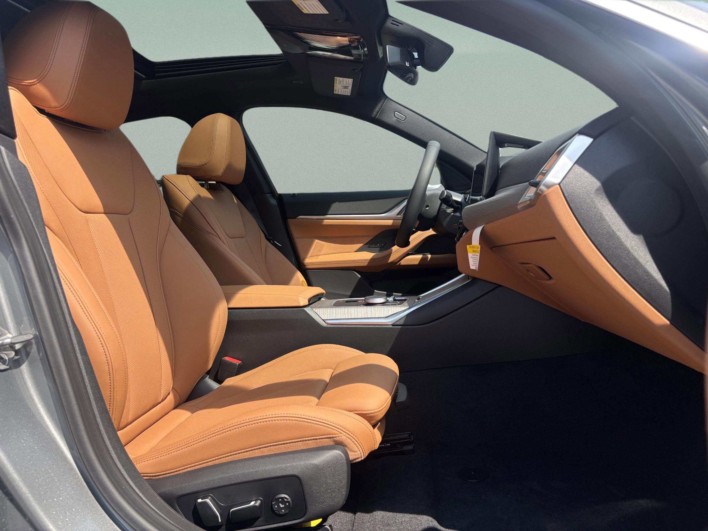 New 2026 BMW i4 eDrive40 w/ Parking Assistance Package RWD image 21