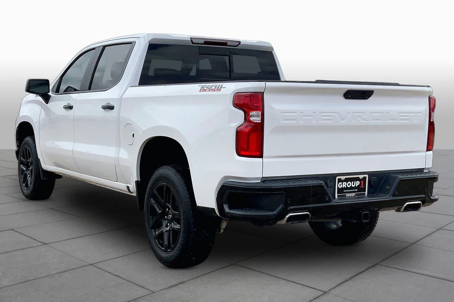 Used 2021 Chevrolet Silverado 1500 LT Trail Boss w/ Convenience Package II AWD/4WD image 12