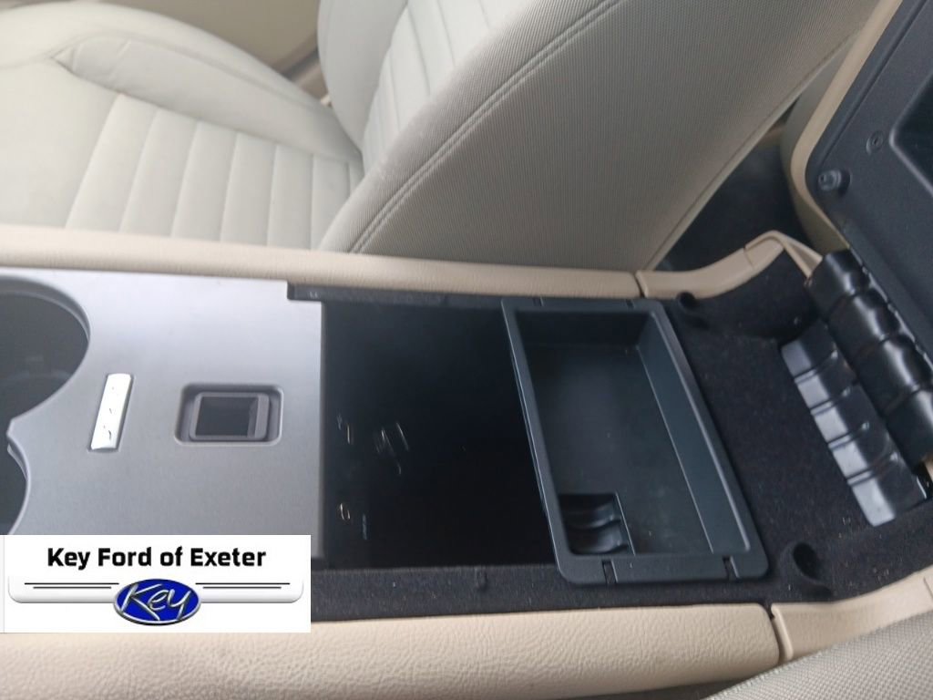 Used 2016 Ford Taurus SE image 33