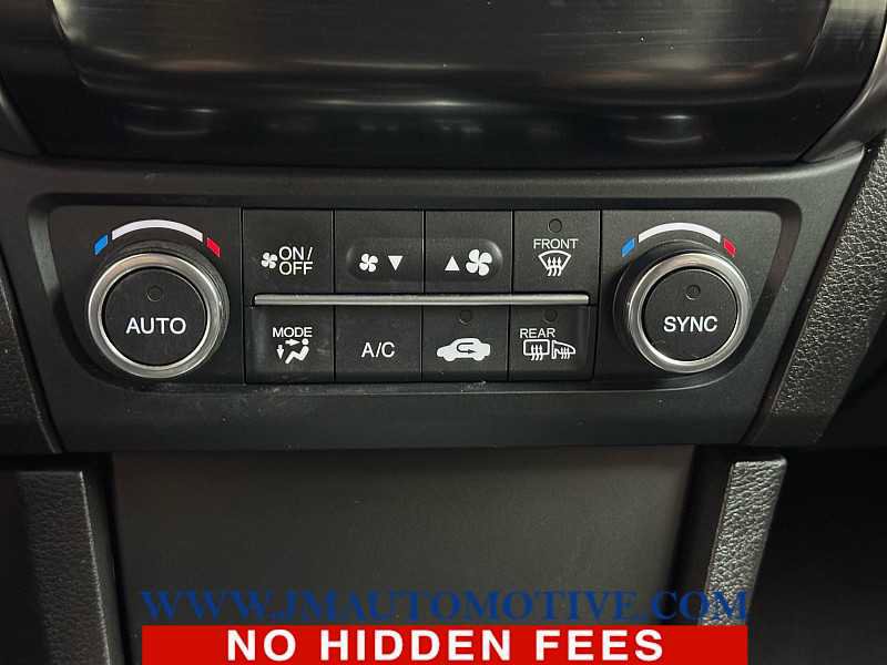 Used 2019 Acura ILX image 32